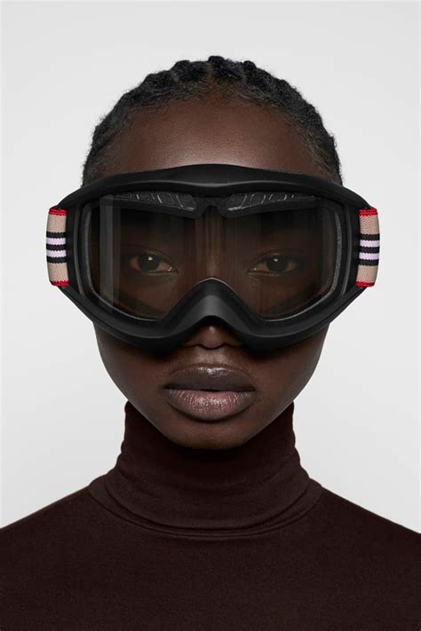 burberry drop time